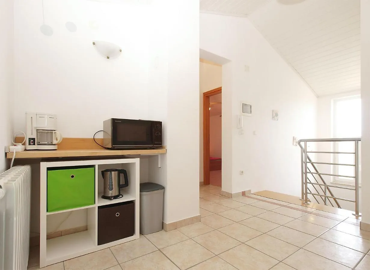 Apartments Katarina 2054 Banjole